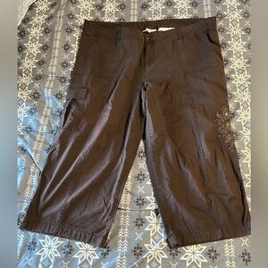 Style & Co. Brown Capris with Floral Embroidery